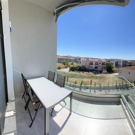 Callisto Luxury Suite Nikiti  Esterno foto