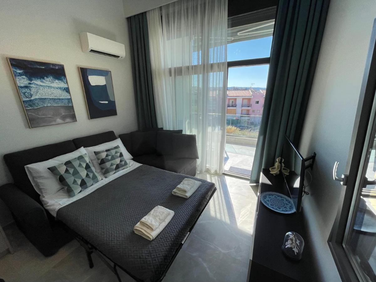 Callisto Luxury Suite Nikiti  Esterno foto