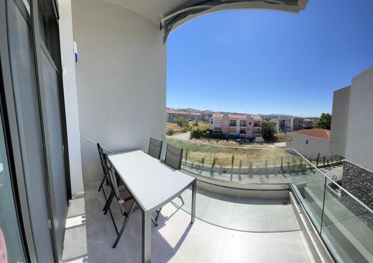 Callisto Luxury Suite Nikiti  Esterno foto